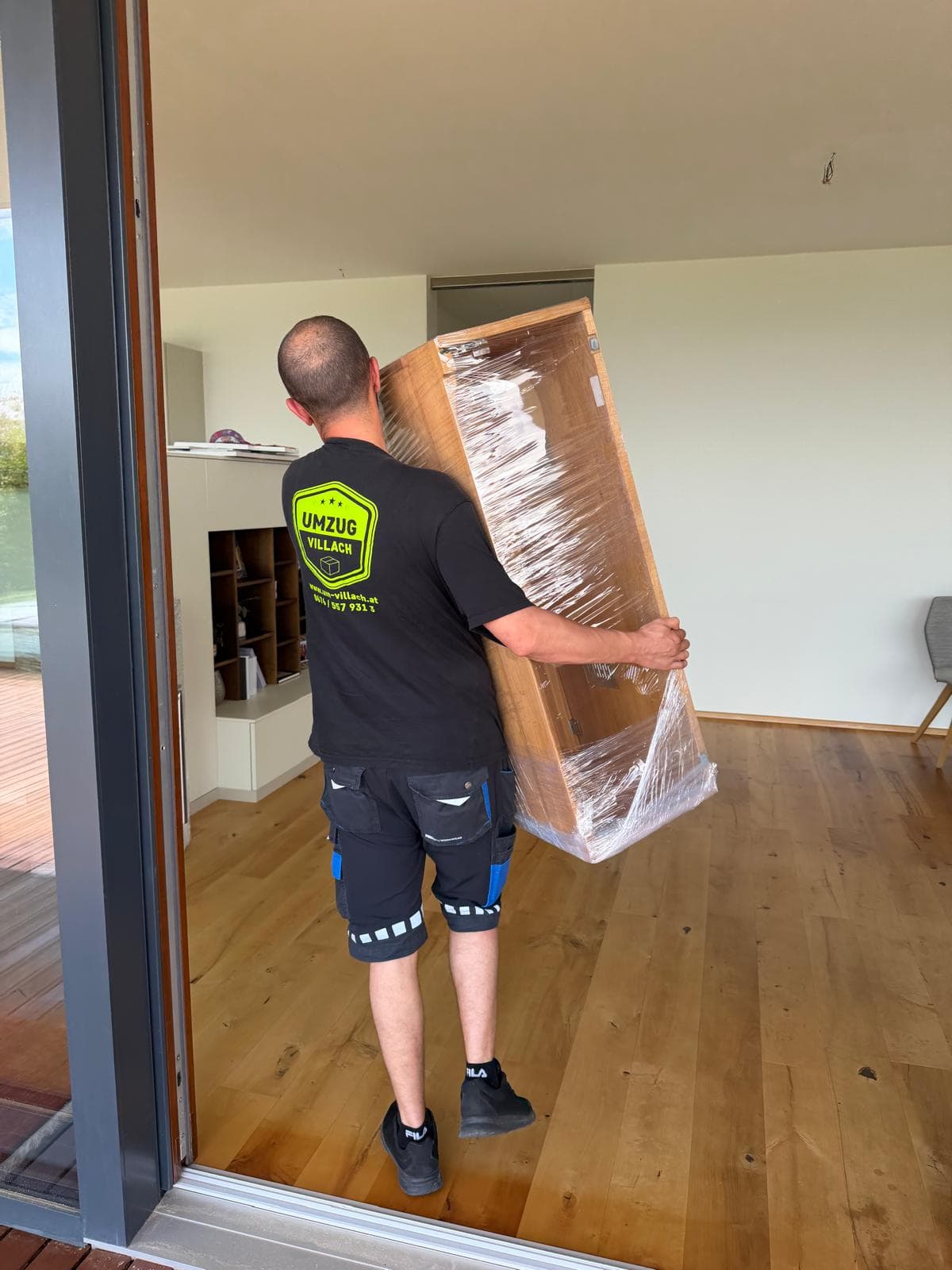 Büromöbeltransport durch UM-Villach